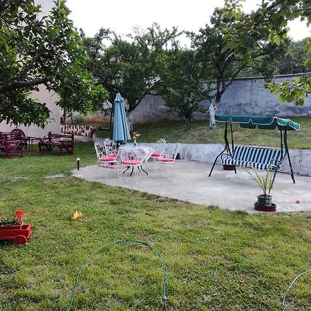 Hadjibulevata Guest House Kovachevtsi Экстерьер фото